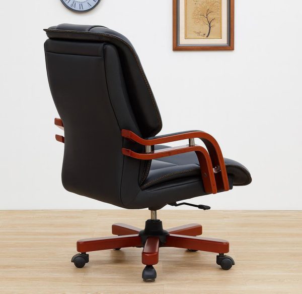 Upgrade your workspace with the Director’s Executive Office Seat, a premium chair designed for professionals who value comfort, elegance, and performance